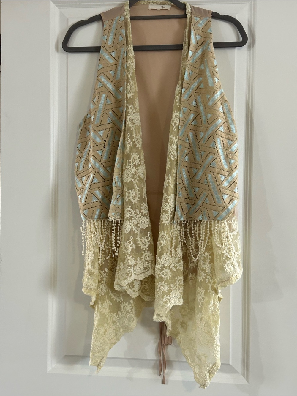 Ryu Pale Blush and Ivory cardigan one size